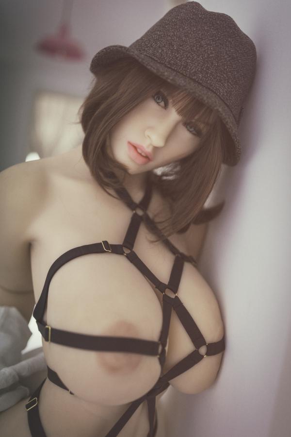170cm (5ft 7") H-Cup Curvy Sex Doll - Antonia